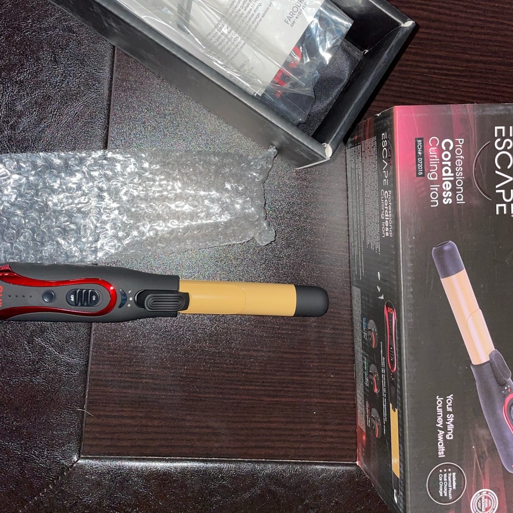 Chi cordless curling iron